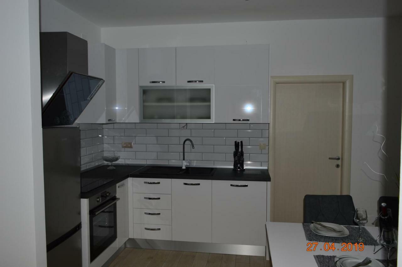 Lanelu Apartman ロゴズニッツァ エクステリア 写真